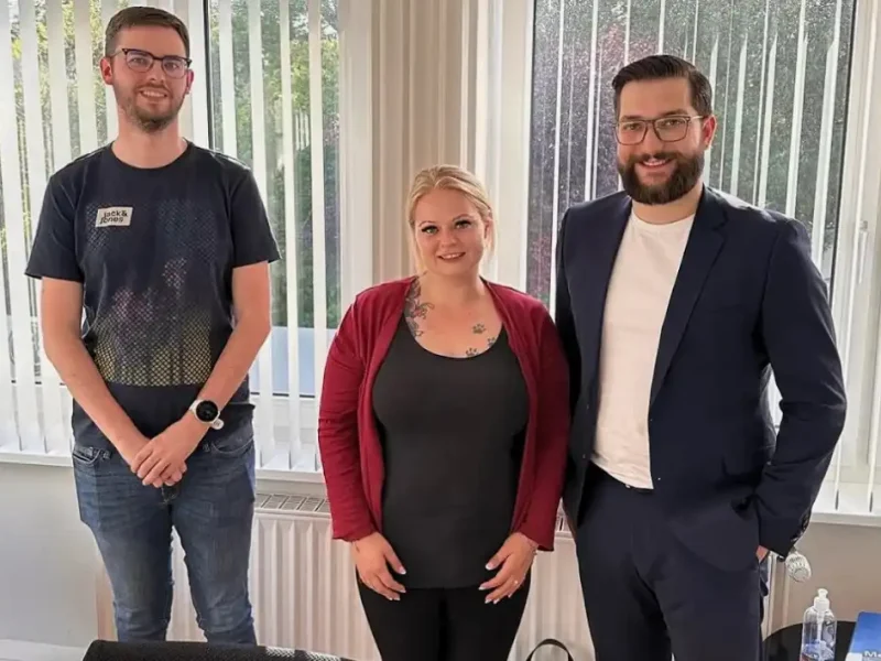 4-Kundenfoto-Immobilienverkauf-Notar-Immobilienmakler-Goettingen-Kassel-Haus-Wohnung-Grundstueck-Immobilienbewertung-Makler